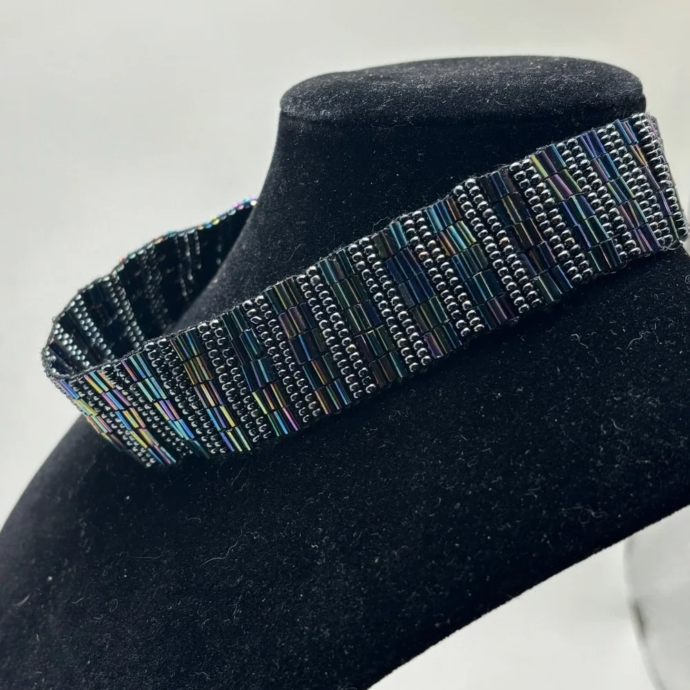Vintage Aurora‎ Borealis Bugle Bead Choker Necklace Iridescent Rainbow AB Glass